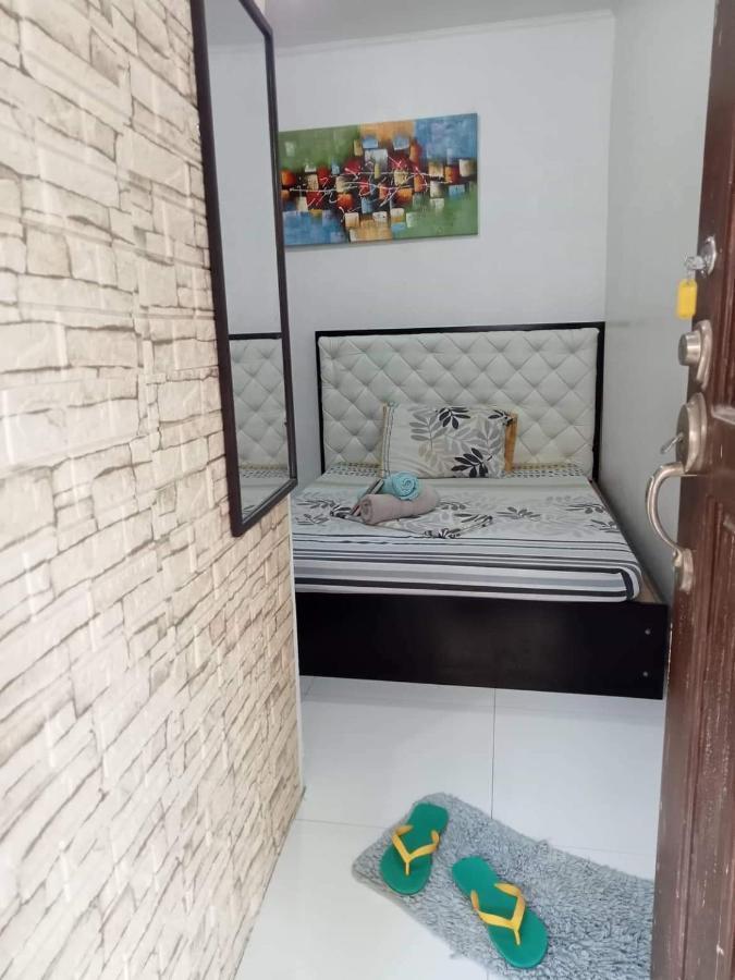 N&J Lopez Lodging House Pasay Exterior photo
