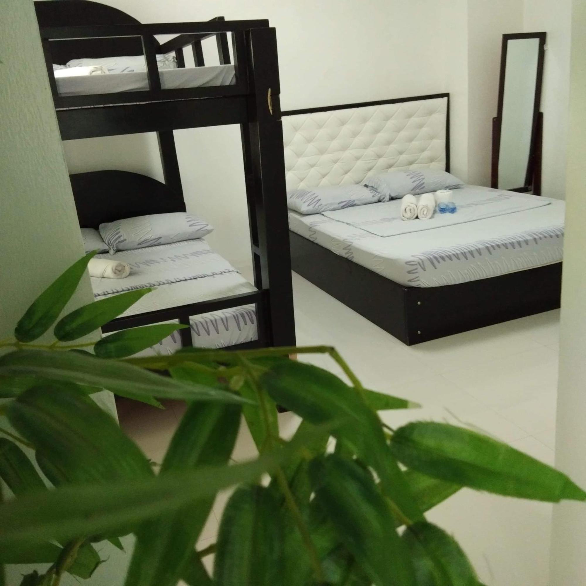 N&J Lopez Lodging House Pasay Room photo